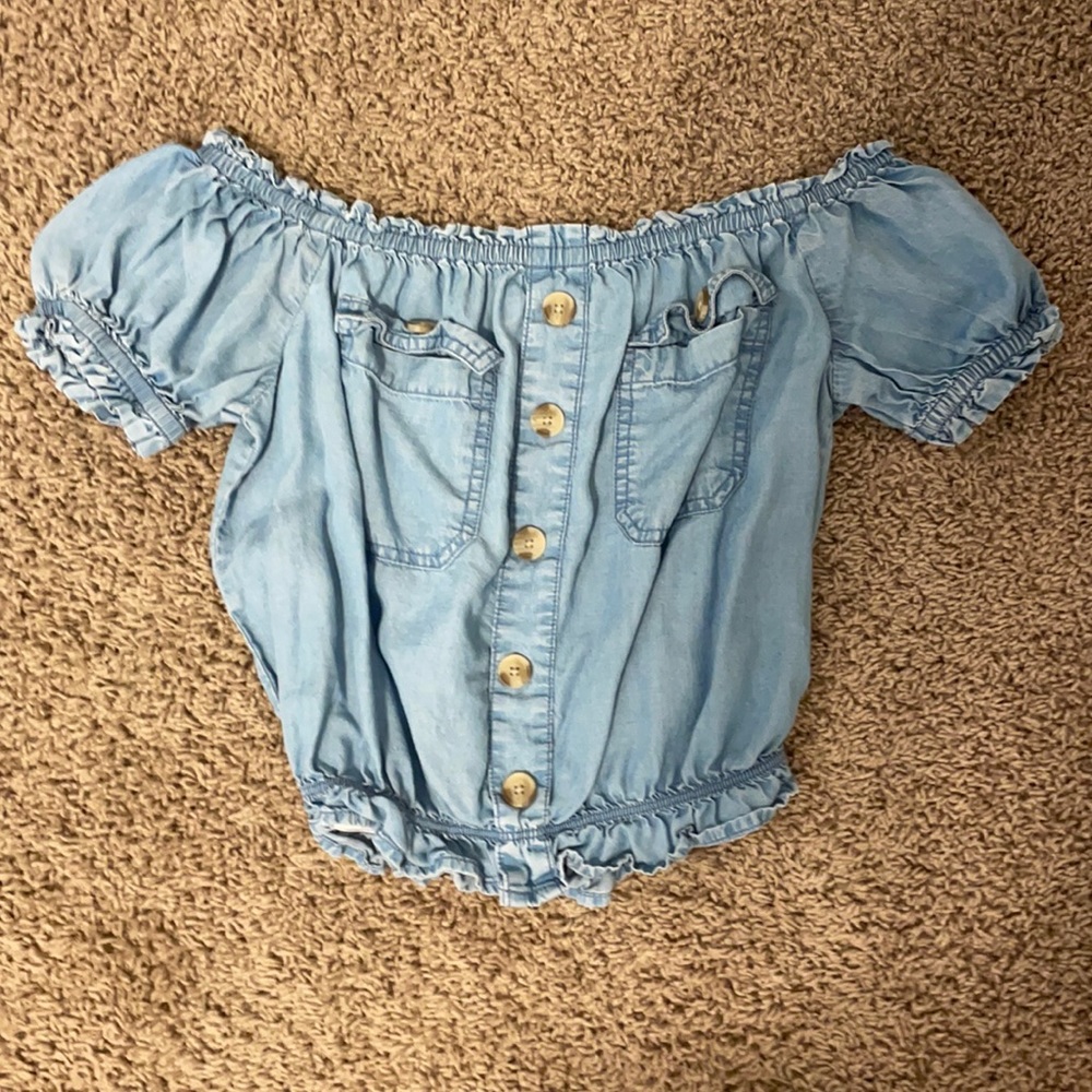 Blue crop top